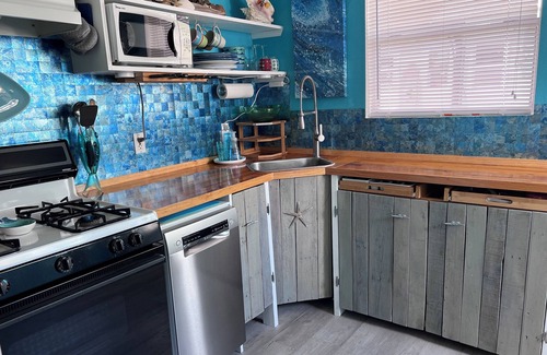 Lanark Village Condo | Peaceful coastal escape in historic neighborhood near beaches