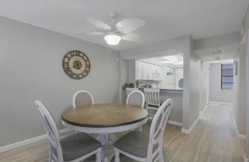 Marco Island House | Peaceful condo with pool and steps to Tigertail Beach