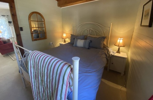 Fenelon Falls Cottage | Peaceful cottage w/ private dock on Sturgeon Point