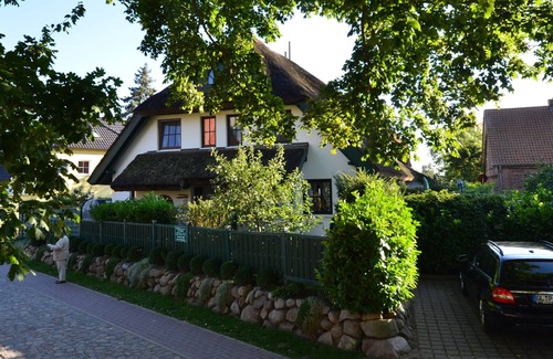 Gross Zicker House | Peaceful cottage on the Baltic Sea for 8 people and baby