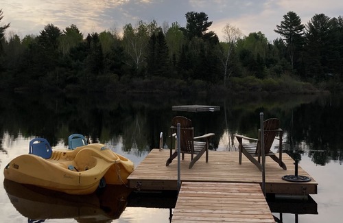 Blue Sea Cottage | Peaceful cottage on tranquil lake