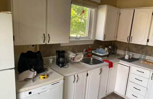 Lakeview House | Peaceful, cozy 4 bedroom house walking distance to the lake, 15 mins to Downtown