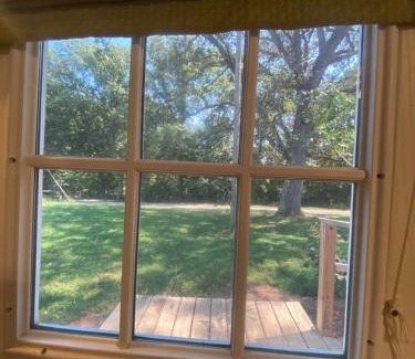 Sulphur Well House | Peaceful Cozy Country Cottage on a 350 acre farm