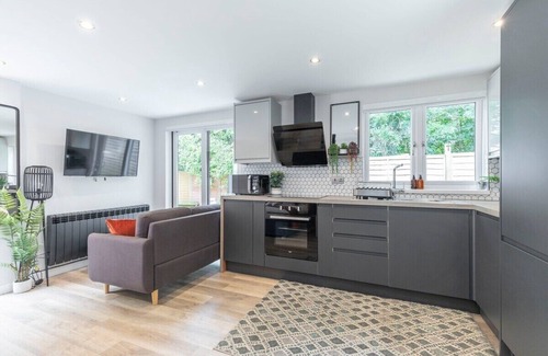 Cheltenham House | Peaceful Detached Studio