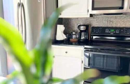 Aspen Hill House | Peaceful Escape: 3-Bedroom with 2.5 Bathroom