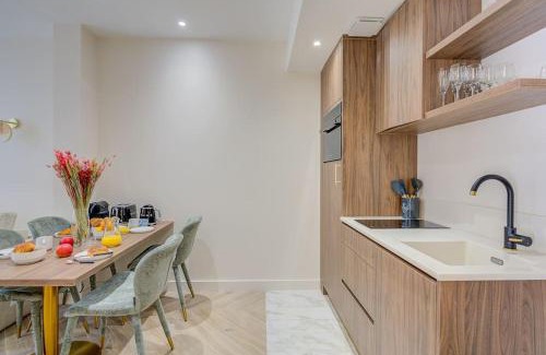 Porte-Saint-Martin Apartment | Peaceful Getaway near Marais - with AC