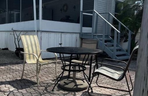 Anglers Park House | Peaceful Key Largo Trailer Home