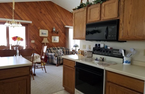 Arbor Vitae House | Peaceful Lake Home with 3 bed/3 bath+ 2 bonus bedrooms with 2 kings or 4 twins