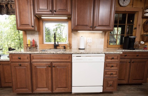 Hawley House | Peaceful Lakefront House on Lake Wallenpaupack with private dock