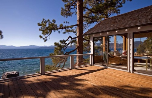 Brockway House | Peaceful Lakefront Home with Gorgeous Lakeviews and Hottub