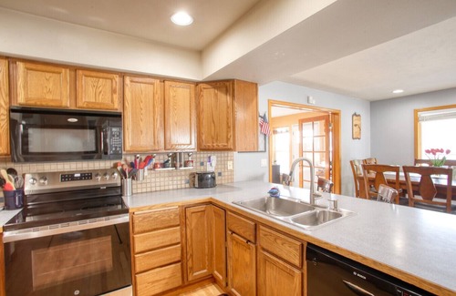 Rathdrum Apartment | Peaceful Lakeside Home Perfect for Family Fun