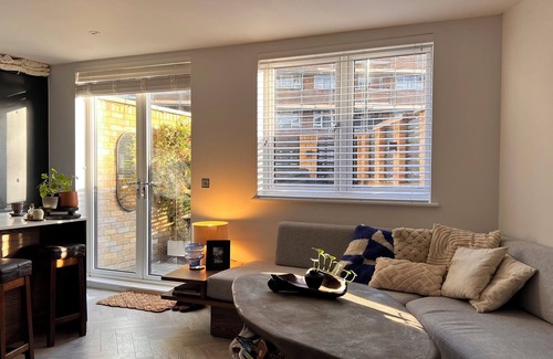 Brockley Apartment | Peaceful Oasis in London - Luxury 1-Bed Apartment withOutdoor Dining + Cooking