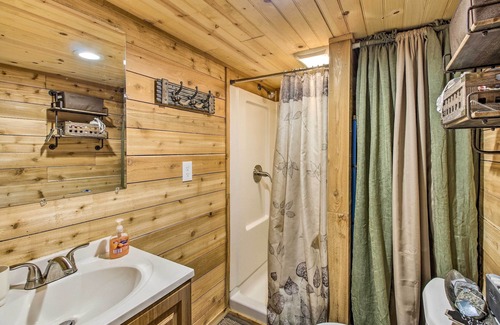 Franklin Apartment | Peaceful Pet-Friendly Franklin Cottage on 15 Acres