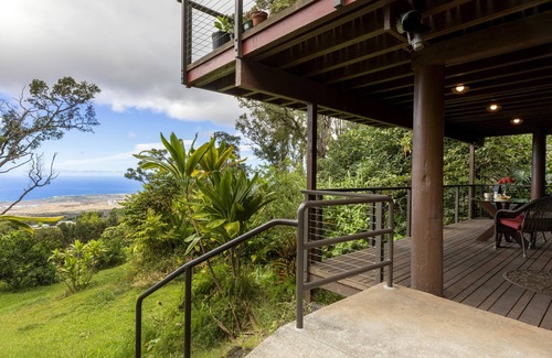 Kailua-Kona Apartment | Peaceful Private En-suite on Kona Coffee Farm
