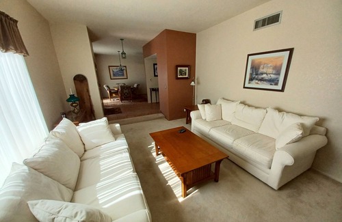 Tucson House | Peaceful Ranch Style Home in Quiet Safe Neighborhood