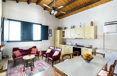 Ispica House | Peaceful retreat with PRIVATE POOL at 8 km from the soft beach of Punta Ciriga