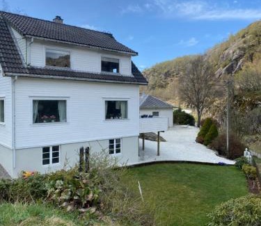 Sokndal House | Peaceful Riverfront Home with Views