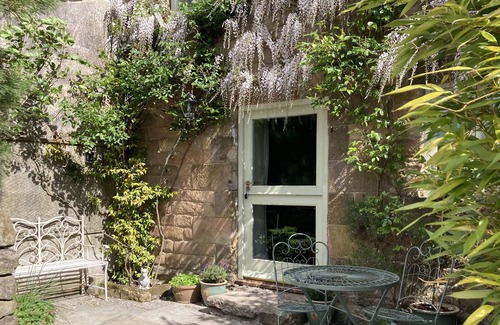 Crich Cottage | Peaceful rural 1-bed cottage retreat -pet friendly
