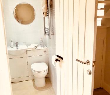 Falmouth House | Peaceful Scandi Garden room