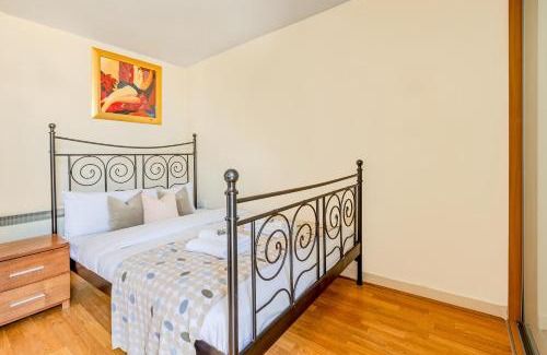 Lewisham Apartment | Peaceful Studio in Deptford, 5 mins DLR