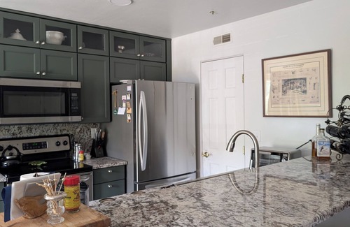 Mountain Village Condo | Peaceful Sunny 2Bed/2Bath Condo,Ski Out/Ski In Parking, Pets.