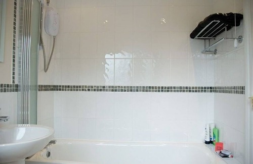 Llanfyrnach House | Peaceful, well equipped, pet friendly, character bungalow