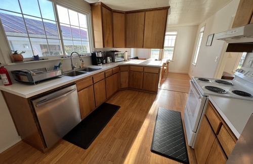 Oak Harbor Other | Peaceful Whidbey Island farmhouse by the beach and Deception Pass State Park