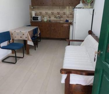 Raches Apartment | Peacefull house Christos Rachon