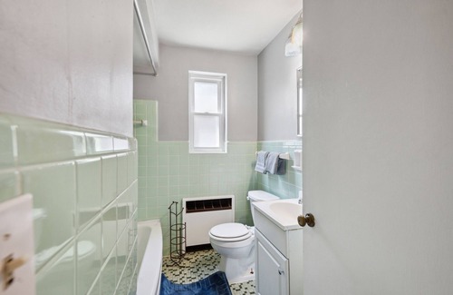 Roselawn Finance Apartment | Peacefully apartment with 2 parking spots