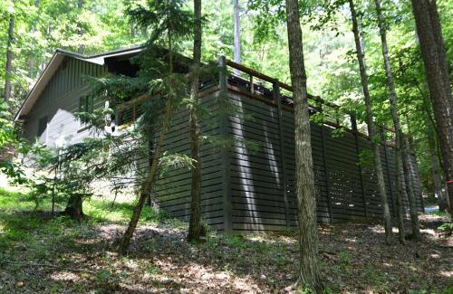 Cherry Log House | Peach and Plumeria Hideaway