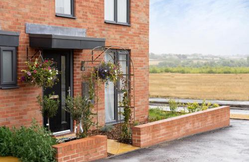 Chesterfield House | Peak Avenue Retreat