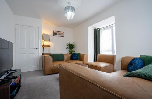 Chesterfield House | Peak Avenue Retreat