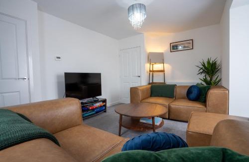 Chesterfield House | Peak Avenue Retreat