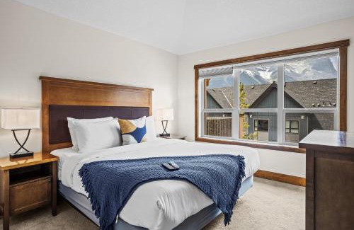 Canmore Apartment | Peaks and Patio 3 Bedroom managed by Little Sister Getaways