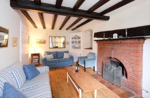 Aldeburgh House | Pear Tree Cottage