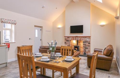 Dunnington House | Pear Tree Cottage