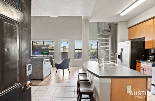 West Campus Apartment | Pearl #604 xxxxxxxxx