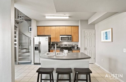 West Campus Apartment | Pearl #604 xxxxxxxxx
