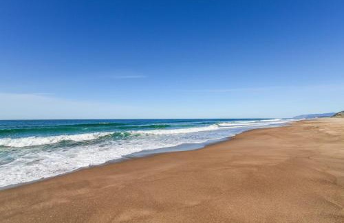 Lincoln Beach House | Pearl at the Bay