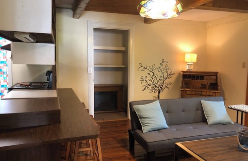 Berea House | Peartree Cottage at Saluda River Farms