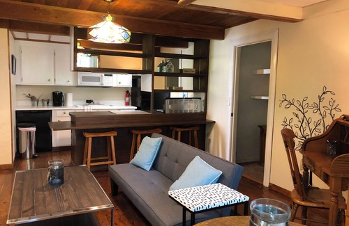 Berea House | Peartree Cottage at Saluda River Farms