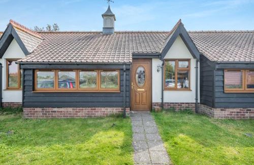 Clacton-on-Sea House | Peartree Cottage