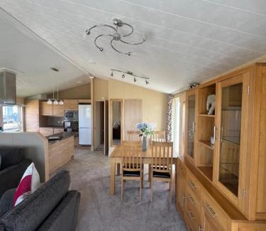 Towyn Resort | Pebble Beach Resort The Donington Lodge