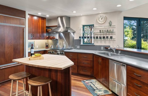 Pebble Beach House | Pebble Beach Timeless Contemporary 4 Bed 5Bath 30 Night Minimum
