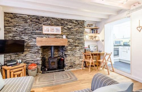 Aberdovey House | Pebble Cottage