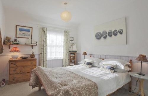 Southwold House | Pebbles Cottage