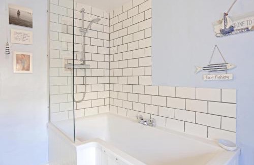 Southwold House | Pebbles Cottage