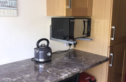 Kilgetty Apartment | Pebbles garden apartment in Saundersfoot