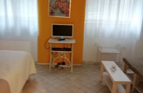 Stari Grad Apartment | Pedestrian zone apartment in city center with nice cozy look, Pet-Friendly!