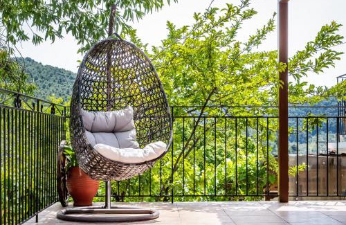 Alikias House | Pefkos Cottage